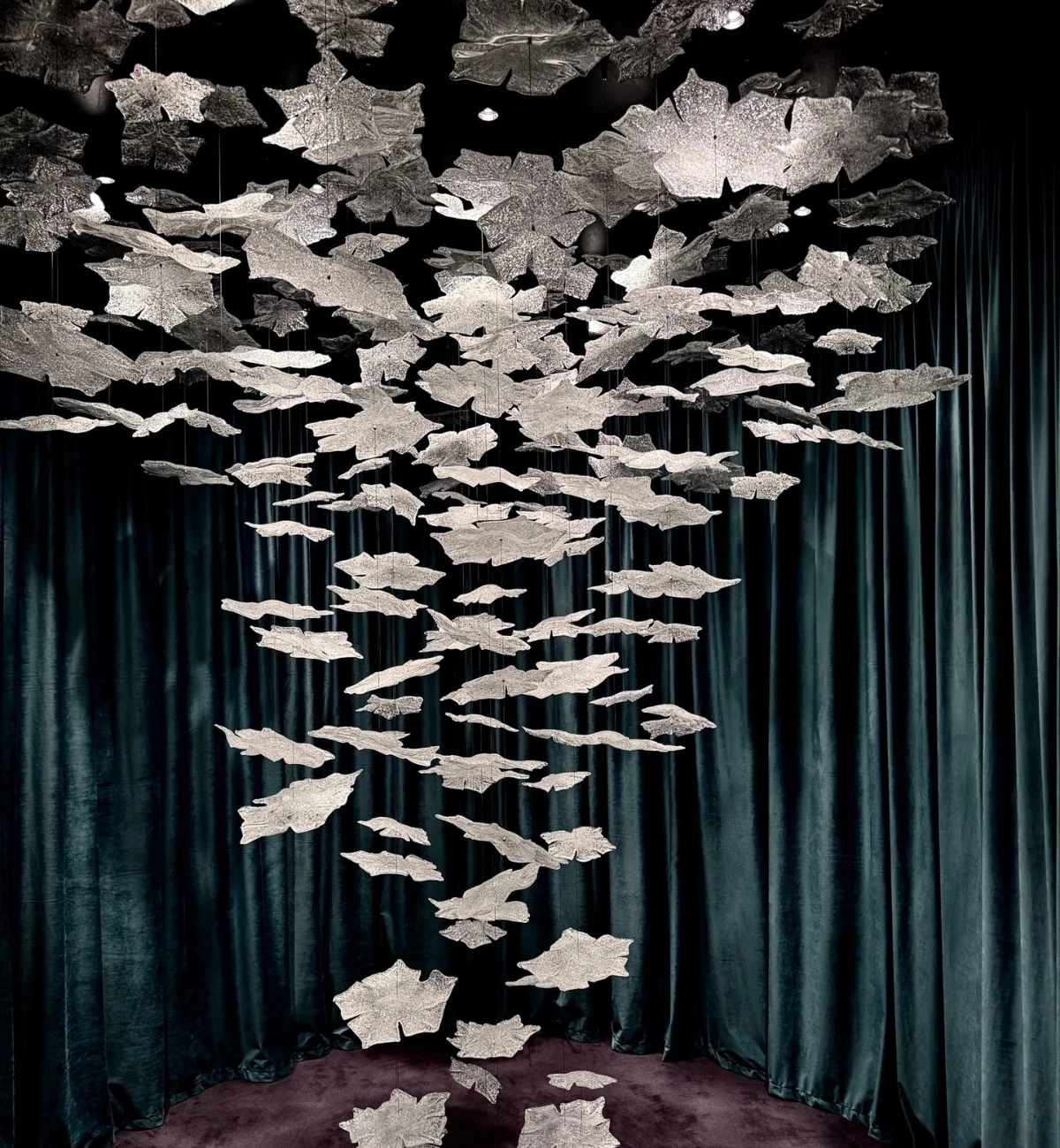 Branching Crystal Dew Chandelier for Boutique Hotel Lounge Branching Crystal Dew Chandelier for Boutique Hotel Lounge