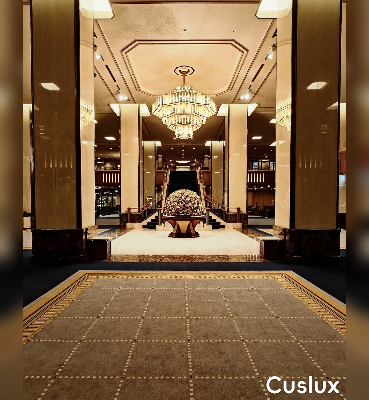 luxury hotel lighting with custom crystal chandelier.webp